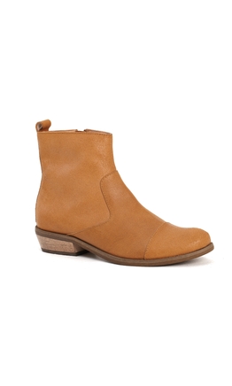 Claire boot