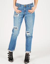 Ripped-boyfriend-jean20130719-13242-szbkpx-0