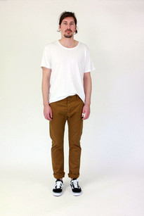 Donk-chino-ochre--220130905-23309-vicjfu-0