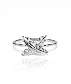 boh runga feather kisses ring